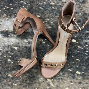 Brown Gianni Bini Studded Ankle Strap Heels for Women Size 7.5